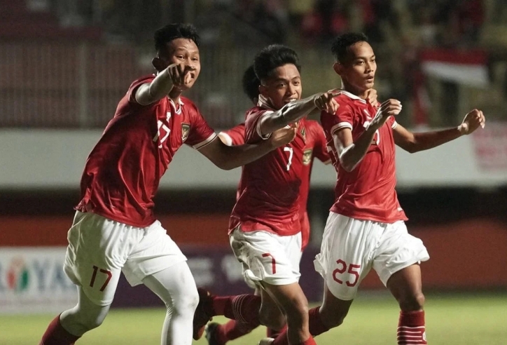 VIDEO: Cận cảnh màn hủy diệt đối thủ với tỷ số không tưởng của Indonesia