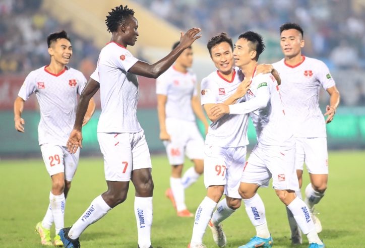 Hải Phòng nhận 'mưa danh hiệu' trước thềm V-League 2022 hạ màn