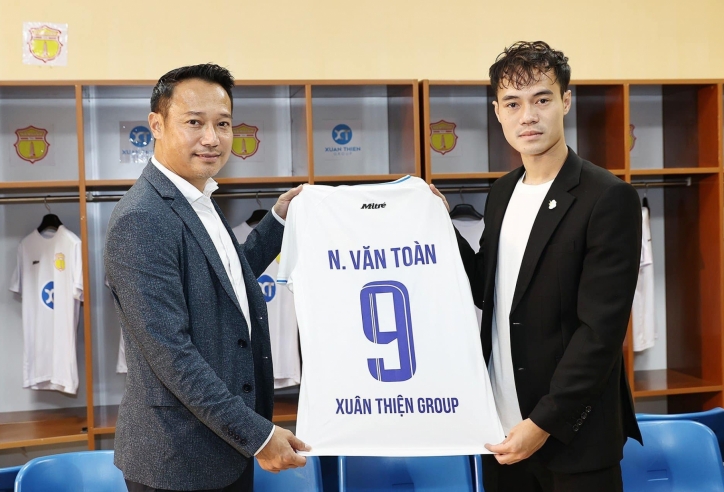 VIDEO: Văn Toàn tập luyện cùng dàn sao Nam Định, đặt mục tiêu vô địch V-League