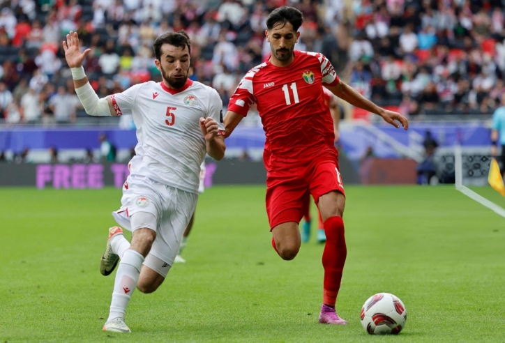 Xác định đội bóng đầu tiên vào bán kết Asian Cup