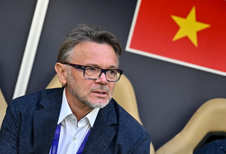 HLV Troussier chia sẻ về danh sách ĐT Việt Nam