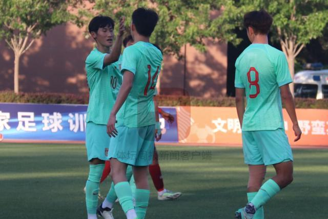U19 Trung Quốc bổ sung 8 cầu thủ đấu U19 Việt Nam