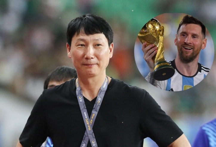 HLV Kim Sang Sik: 'Có 11 Messi cũng chưa chắc vô địch'
