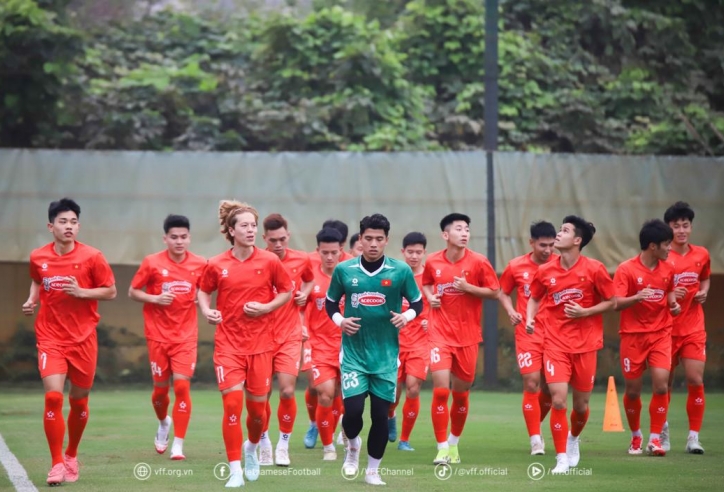 HLV Kim Sang Sik phải loại 12 cầu thủ U23 Việt Nam