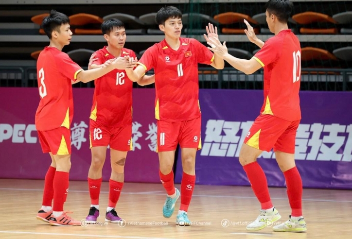 Tuyển Việt Nam về nước sau 3 trận giải châu Á