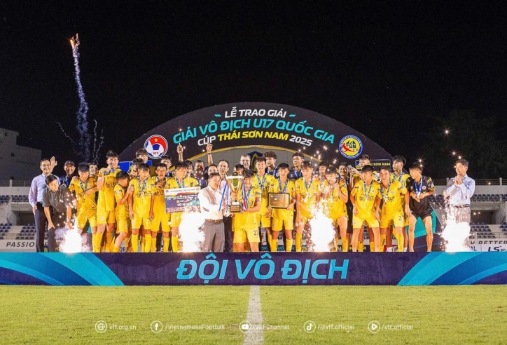 VIDEO: U17 Hà Nội bảo vệ thành công chức vô địch U17 Quốc gia