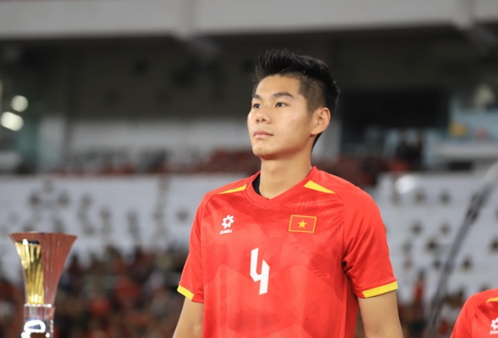 Trung vệ số 1 U23 Việt Nam nói gì khi lần đầu lên tuyển?