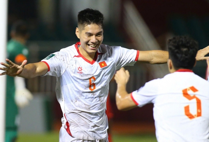 ĐT Việt Nam thắng chật vật Nepal nhờ bàn phản lưới nhà