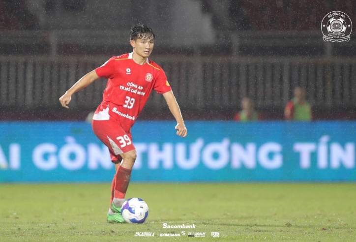 HLV Huỳnh Đức khen hết lời tiền vệ lỡ hẹn SEA Games 33