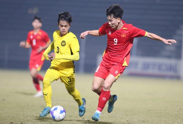 CĐV Malaysia đồng loạt phản ứng khi bị thua 0-4 Việt Nam