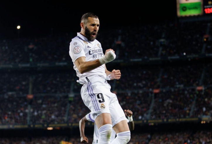 Thi đấu thăng hoa, Benzema khiến Barcelona 'ôm hận' bằng cú Hattrick đẳng cấp