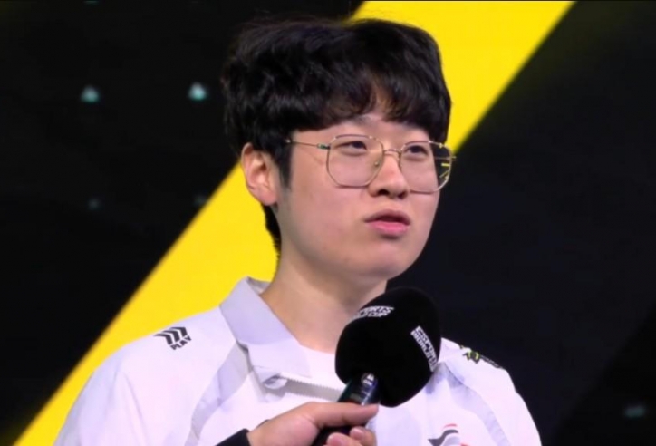 HLE Zeus: 'Tôi muốn đánh bại tất cả các đội LPL và LCK ở EWC 2025'