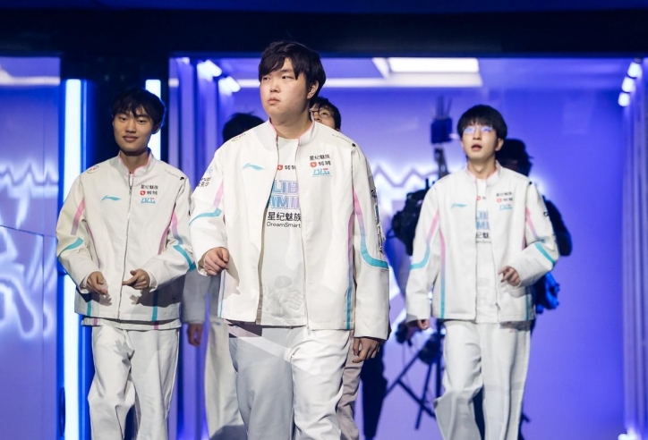 Chưa tới mùa 2026 nhưng BLG đã diễn 'drama cung đấu' khiến khán giả ngán ngẩm