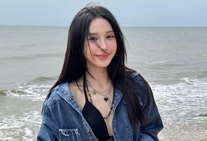 Hot girl hàng đầu làng LMHT rút khỏi sự kiện T1 đến Việt Nam vì loạt drama gây phẫn nộ