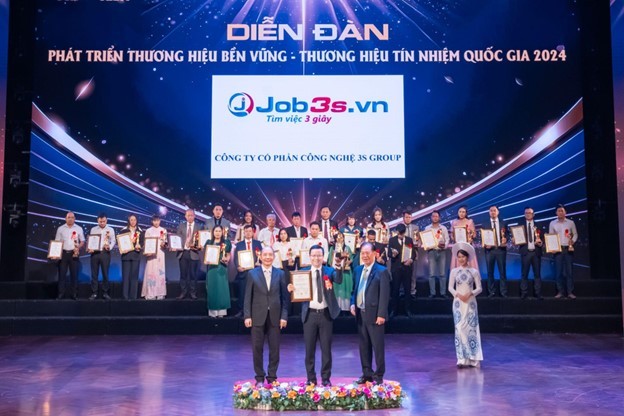 Job3s.vn lọt Top 10 thương hiệu bền vững quốc gia - Trái ngọt trên hành trình tiên phong ứng dụng AI thông minh vào nền tảng