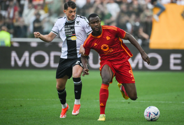 AS Roma đưa ra thông báo về cầu thủ đột quỵ khi đang thi đấu