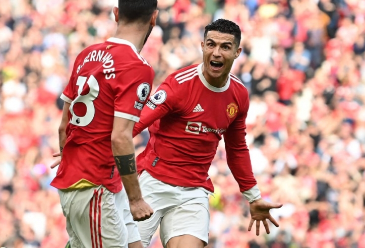 Ronaldo lập hat-trick, MU nhọc nhằn vượt qua đội bóng bét bảng trên sân nhà