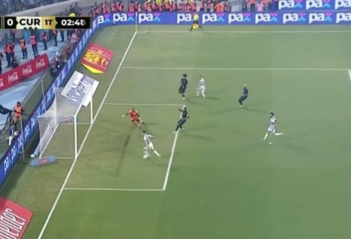 VIDEO: Pha bỏ lỡ cực khó tin của Lautaro Martinez sau đường chuyền ‘dọn cỗ” từ Messi