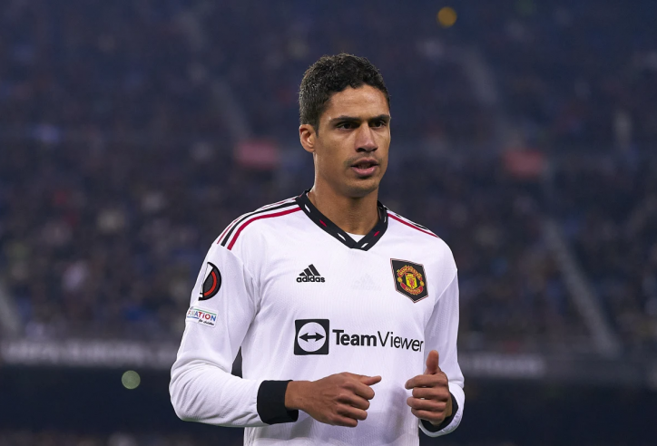 Tiết lộ thời gian chi tiết Varane phải nghỉ thi đấu vì chấn thương, MU lo sốt vó