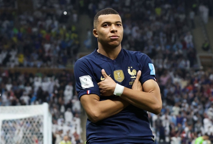 Mbappe ra quyết định bất ngờ về tương lai, MU và Real Madrid ‘mở cờ trong bụng’