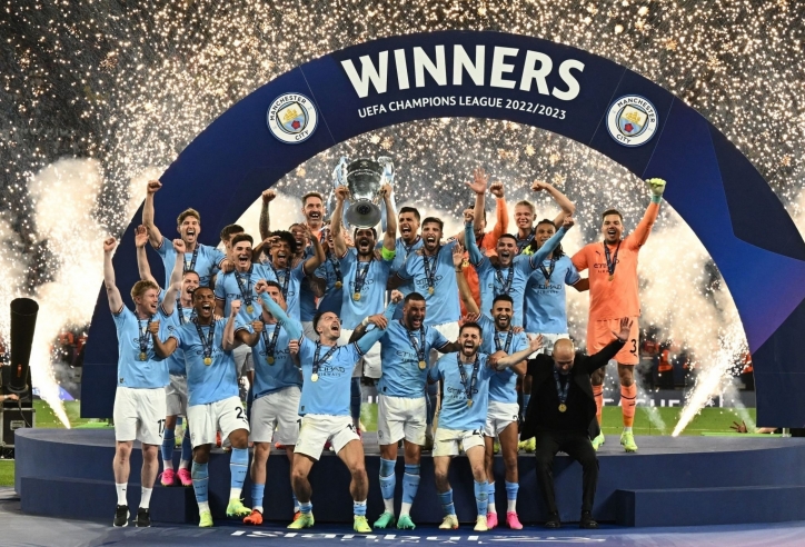 CHÙM ẢNH: Man City ăn mừng cực sung khi lần đầu tiên vô địch cúp C1