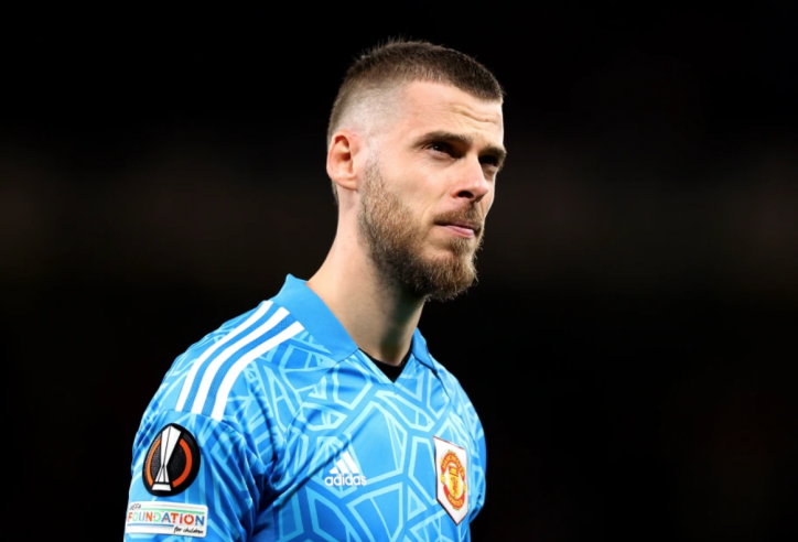 Liên tiếp báo hại Man Utd, De Gea nhận trái đắng tại Old Trafford