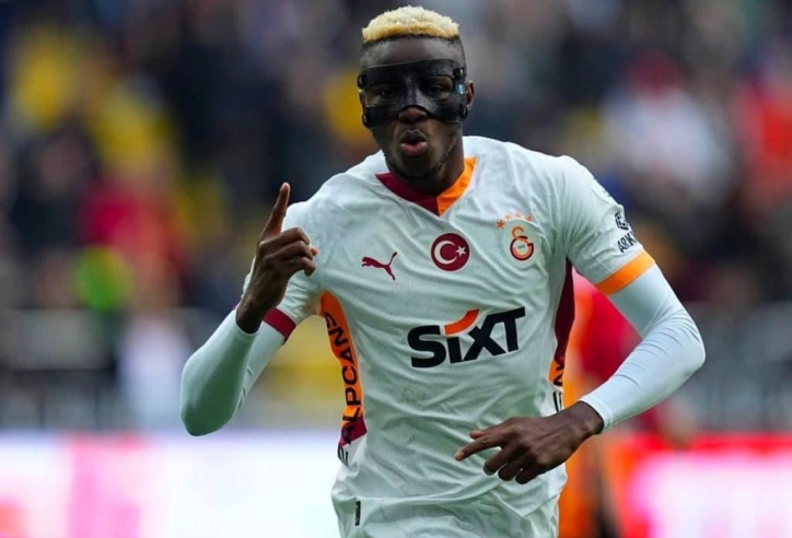 Osimhen bật đèn xanh cho MU và Liverpool