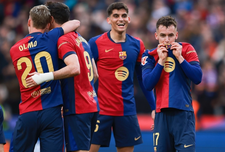 Ngôi sao bị chỉ trích quyết gắn bó với Barca