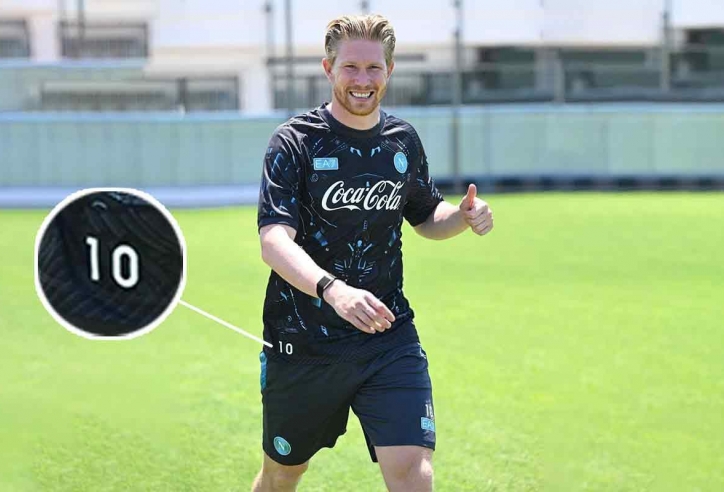 Không phải 10, De Bruyne chính thức có số áo lạ lẫm tại Napoli