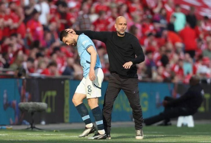 Sau Rodri, Man City tiếp tục khủng hoảng tuyến giữa
