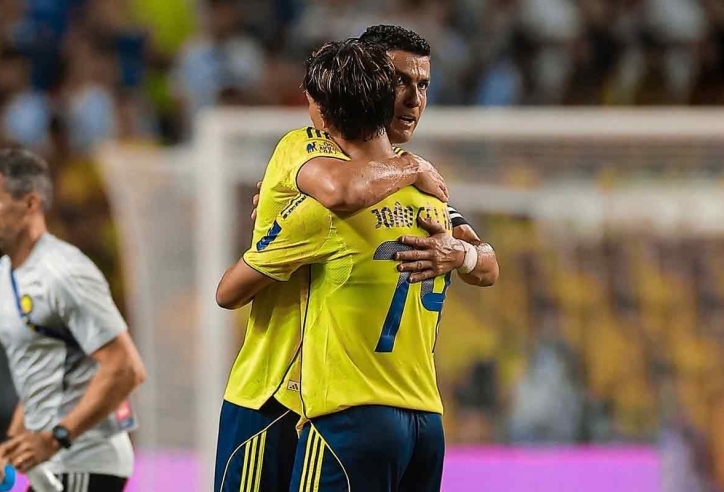 Ronaldo và màn trình diễn đỉnh cao ở tuổi 40