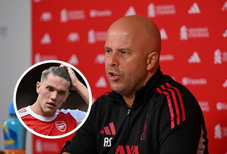 Arne Slot chỉ ra khác biệt lớn của Arsenal sau khi có Gyokeres