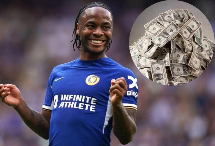 Độc lạ Chelsea: Trả lương khủng cho Sterling rồi cô lập toàn bộ
