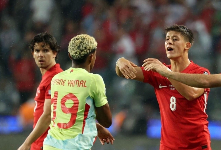 Yamal và Guler 'var' nhau cực căng ở vòng loại World Cup