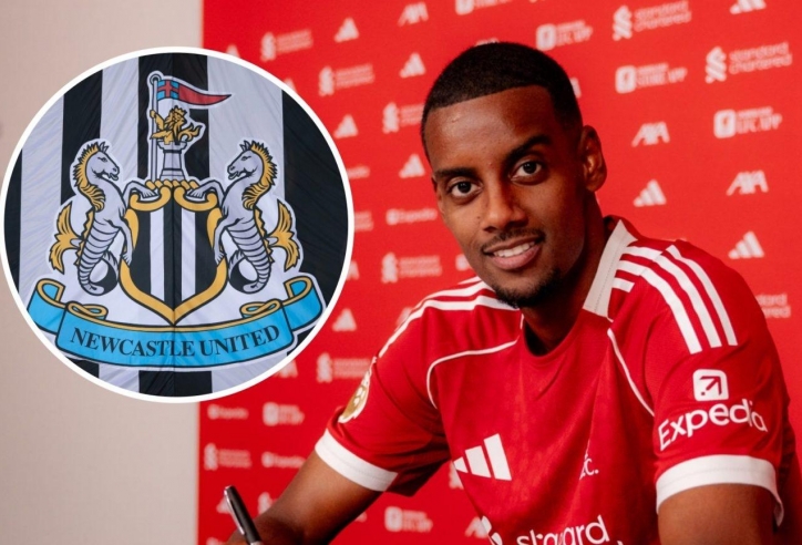Isak lần đầu lên tiếng sau vụ rời Newcastle