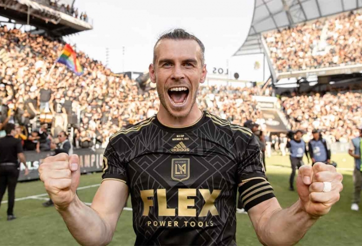 Gareth Bale bất ngờ trở lại sân cỏ sau 2 năm!