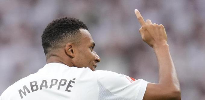 Than ôi Mbappé, ngai vàng lỡ hẹn!