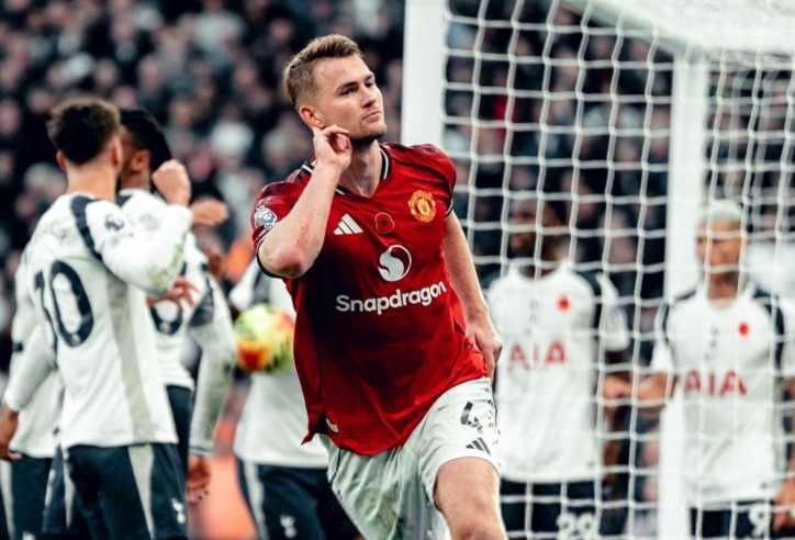 De Ligt: 'MU xứng đáng nhiều hơn một điểm trước Tottenham'