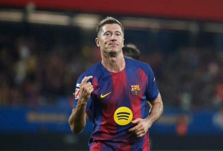 Barcelona yêu cầu tiền đạo dừng ghi bàn