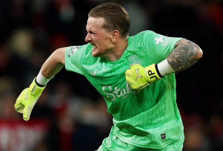 Jordan Pickford và màn trình diễn 'hóa thánh' khiến MU ôm hận