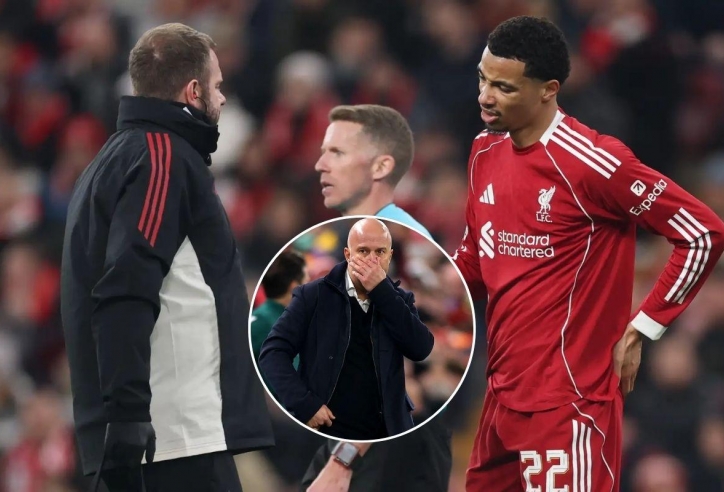 Arne Slot thua đơn thiệt kép trước PSV