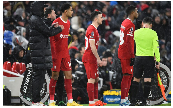 LIVERPOOL HẠ GỤC NEWCASTLE VÀ NHỮNG KỈ LỤC THÚ VỊ KHÁC SAU TRẬN CẦU TÂM ĐIỂM CỦA VÒNG 20 NGOẠI HẠNG ANH