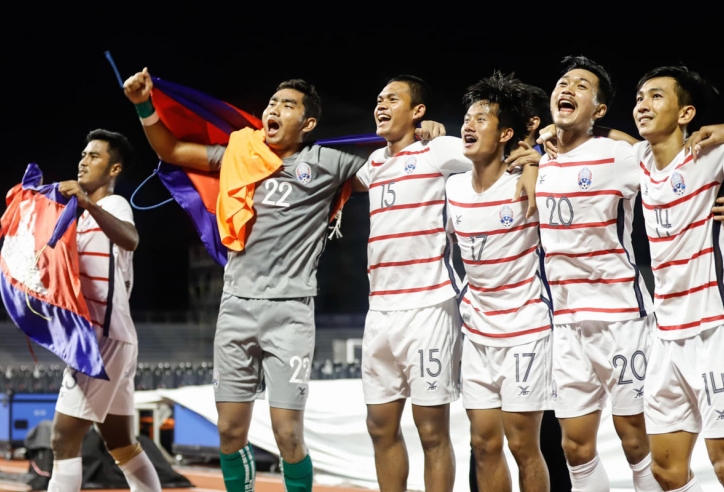 'Nhà vua tự xưng ĐNÁ' chốt danh sách, sử dụng 14/20 cầu thủ U20 dự SEA Games 31