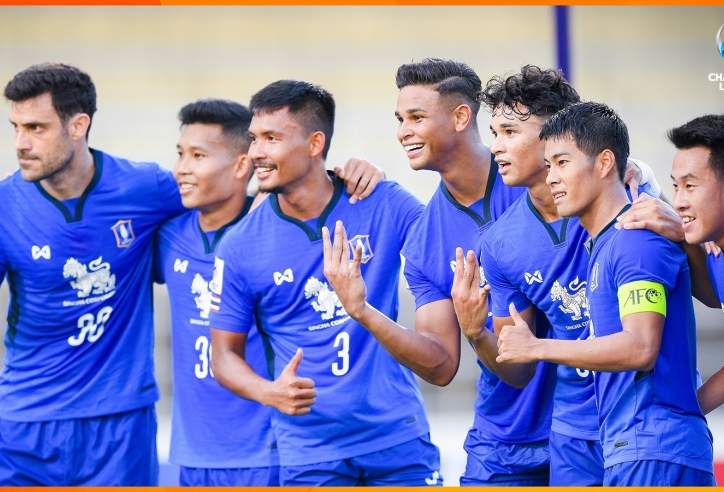 ‘Hủy diệt’ đối thủ, đại diện ĐNÁ lần đầu tiên vào tứ kết cúp C1 châu Á
