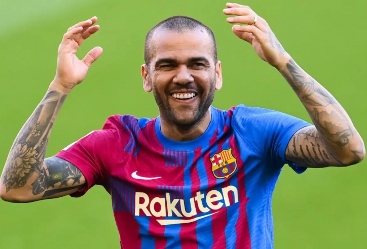 Dani Alves chê Real Madrid lên đỉnh mùa này nhờ ăn may
