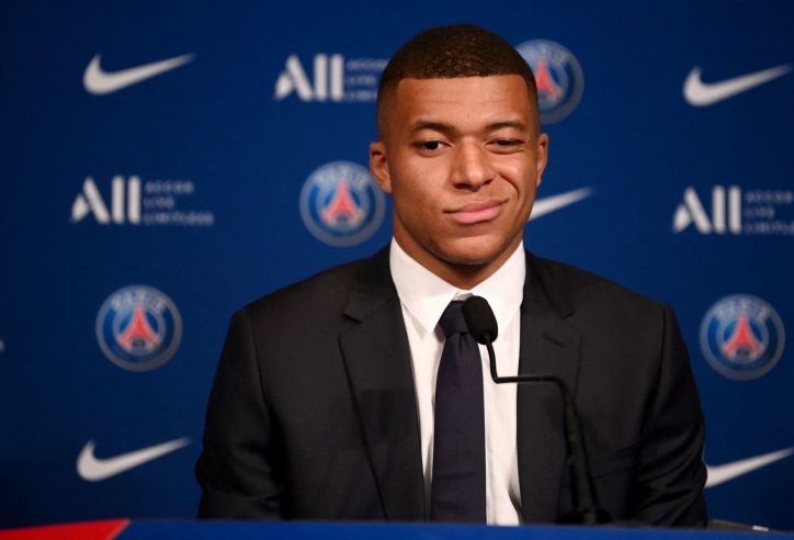 Mbappe công khai chỉ trích HLV, PSG vẫn nhắm mắt cho qua