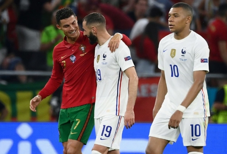 Tin chuyển nhượng 15/10: Quả bóng vàng hướng tới MU, Man City trói chân thần đồng?