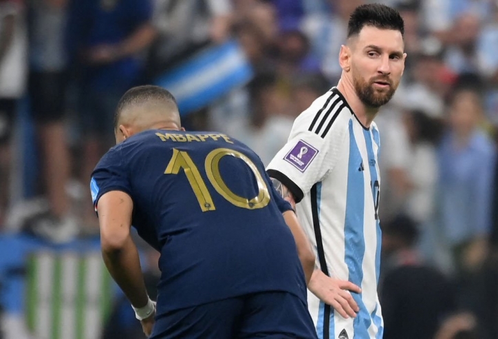 Trả đũa giúp Messi, người Argentina có hành động xấu xí với Mbappe