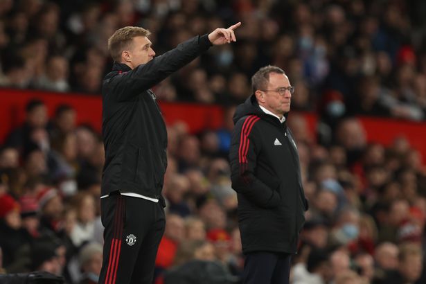 Ban huấn luyện MU lục đục, Rangnick bất đồng với Fletcher