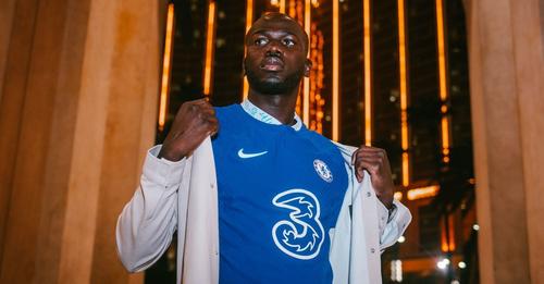 CHÍNH THỨC: Chelsea chiêu mộ thành công trung vệ từ Serie A